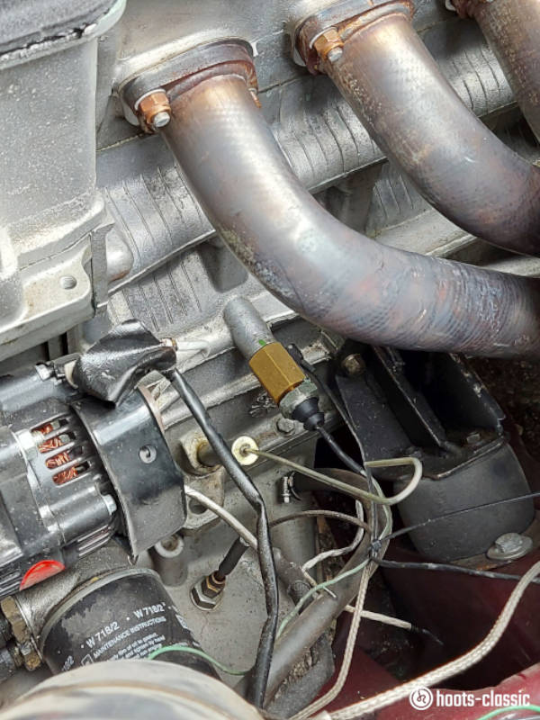 M10 x 1 Öltemperatursensor und Öldrucksensor im Alfa Romeo Giulia Rennsport